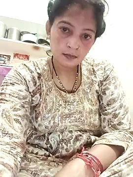 Chhaya hot online show from 03-26-26, 07:45