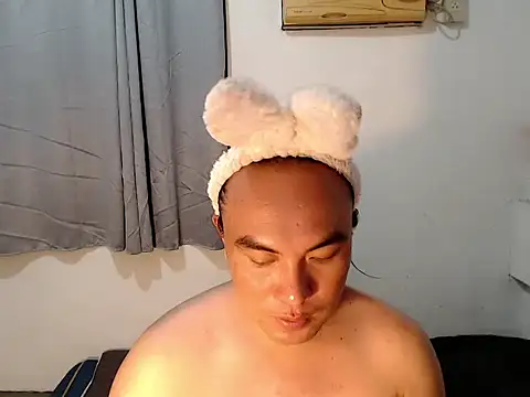 asianayumi online show from 04-01-26, 01:41