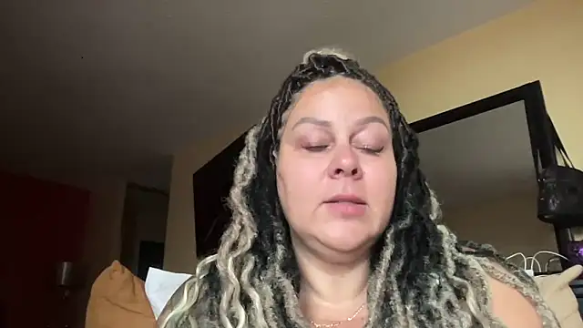 number1slut online show from 04-28-26, 01:04