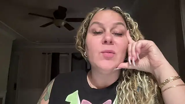 number1slut online show from 03-25-26, 01:28