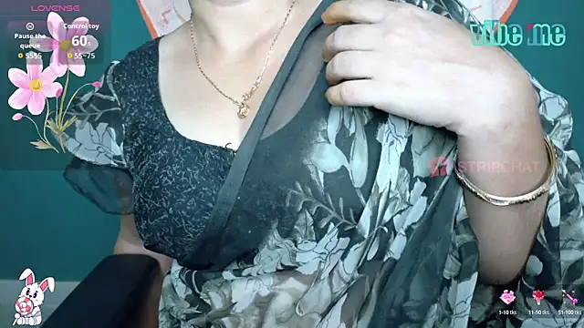 Snapshot of megHana_teLugGu chatting on 10-11-25, 04:52 megHana teLugGu online show from 10-11-25, 04:52