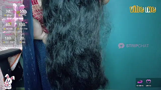 Snapshot of megHana_teLugGu chatting on 10-12-25, 11:33 megHana teLugGu online show from 10-12-25, 11:33