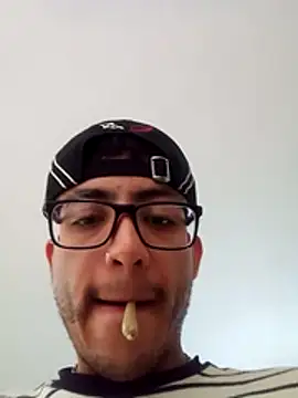 Jaleale33 online show from 11-26-25, 04:07