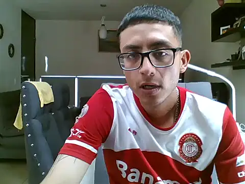 Jaleale33 online show from 04-10-26, 04:25