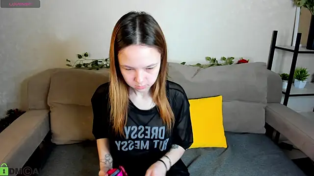 Lori Blossom online show from 02-05-26, 06:20