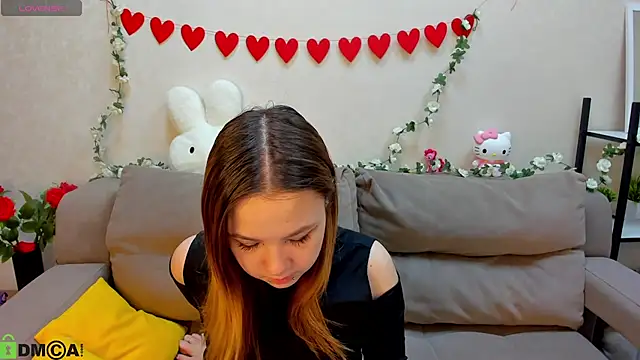 Lori Blossom online show from 02-26-26, 09:31