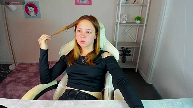 Lori Blossom online show from 09-24-25, 08:32