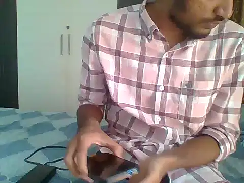 Snapshot of Naughty_Boy_Telugu chatting on 10-10-25, 09:32 Naughty Boy Telugu online show from 10-10-25, 09:32