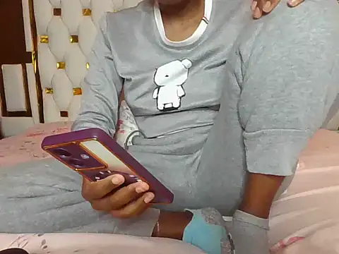 Nodia32 online show from 09-24-25, 11:32