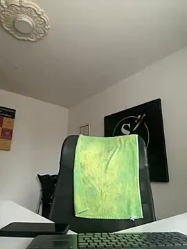 AndyCalifornia1 online show from 10-11-25, 01:01