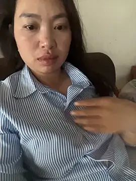 Nhung584 online show from 10-31-25, 08:22