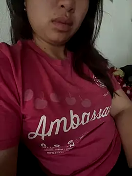 Nhung584 online show from 10-06-25, 12:12