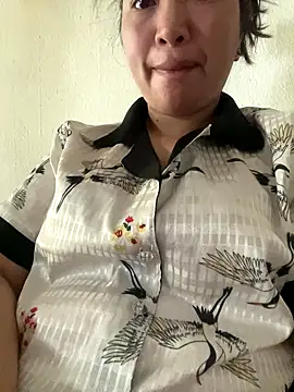 Nhung584 online show from 09-27-25, 12:17