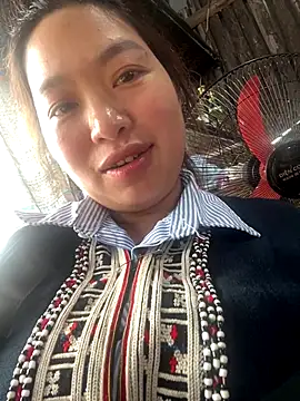 Nhung584 online show from 10-16-25, 07:27