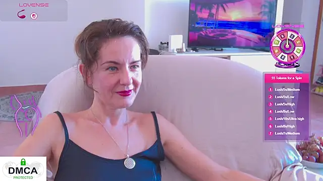 Witch in Silk online show from 09-20-25, 02:00