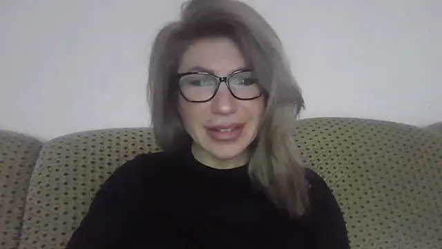 Snapshot of fox_red_lady7 chatting on 02-11-26, 01:55 fox red lady7 online show from 02-11-26, 01:55