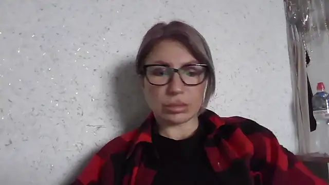 Snapshot of fox_red_lady7 chatting on 02-18-26, 10:12 fox red lady7 online show from 02-18-26, 10:12