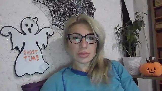 fox red lady7 online show from 10-27-25, 06:58