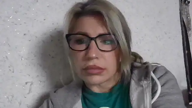 Snapshot of fox_red_lady7 chatting on 02-08-26, 09:29 fox red lady7 online show from 02-08-26, 09:29