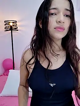 Snapshot of LUNAA___ chatting on 10-03-25, 04:03 LUNAA online show from 10-03-25, 04:03