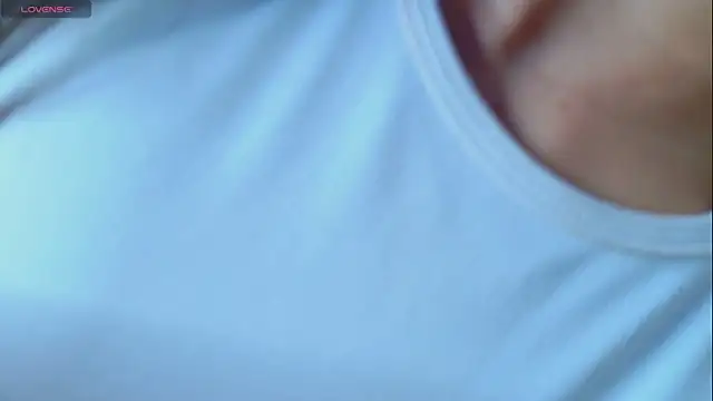 LUNAA    online show from 03-26-26, 03:38