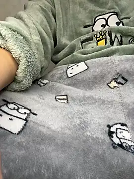 sonwmelt1 online show from 10-30-25, 03:16