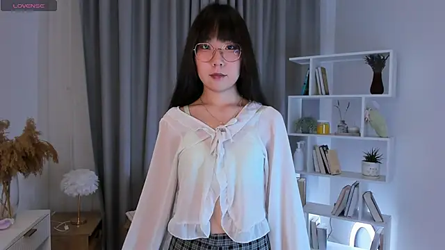 Snapshot of UdelaDodson chatting on 12-23-25, 01:05 UdelaDodson online show from 12-23-25, 01:05