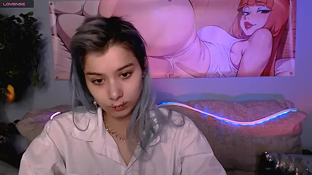 Snapshot of SophieAsh chatting on 10-05-25, 08:38 SophieAsh online show from 10-05-25, 08:38