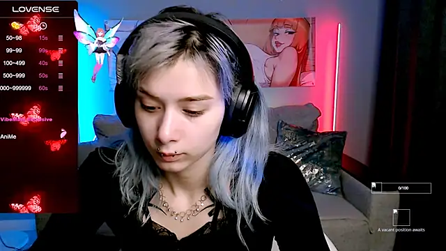 Snapshot of SophieAsh chatting on 10-16-25, 07:05 SophieAsh online show from 10-16-25, 07:05