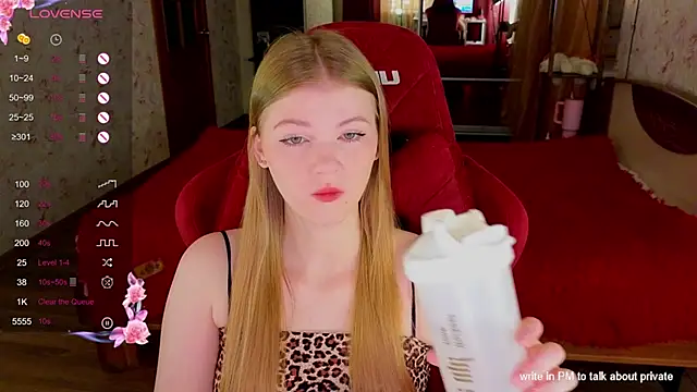 Jenny Skinner20 online show from 04-11-26, 06:00