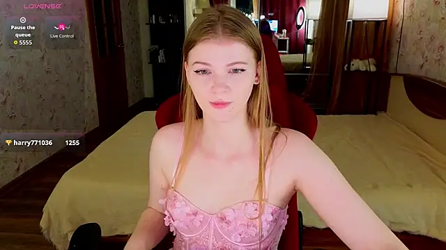 Snapshot of Jenny_Skinner20 chatting on 05-13-26, 06:48 Jenny Skinner20 online show from 05-13-26, 06:48