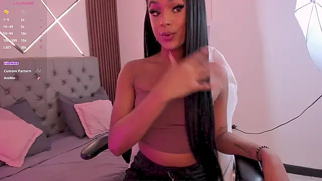 Anyeliin miller online show from 03-01-26, 01:55