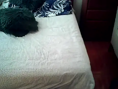 FallsForHerSmile online show from 02-26-26, 05:02