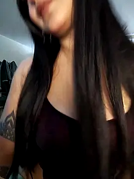 FallsForHerSmile online show from 12-04-25, 03:55