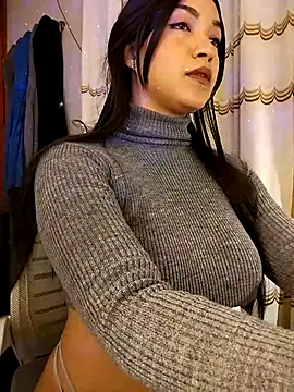 FallsForHerSmile online show from 03-26-26, 06:11