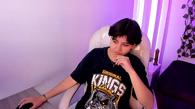 Nathaly ds online show from 02-18-26, 07:32