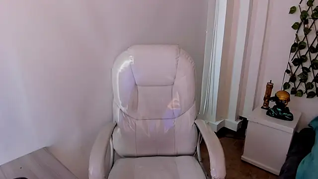 Nathaly ds online show from 01-14-26, 07:17