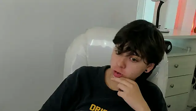 Snapshot of Nathaly_ds chatting on 06-16-26, 04:18 Nathaly ds online show from 06-16-26, 04:18