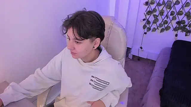 Nathaly ds online show from 10-15-25, 07:44