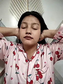 Snapshot of Dipali143143 chatting on 05-15-26, 07:06 Dipali143143 online show from 05-15-26, 07:06