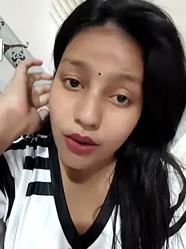 Snapshot of Dipali143143 chatting on 04-11-26, 10:19 Dipali143143 online show from 04-11-26, 10:19