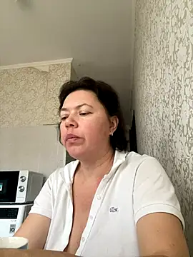 Kiravix online show from 10-21-25, 06:24