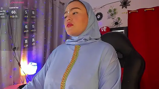 Snapshot of MarianFadel chatting on 02-24-26, 12:28 MarianFadel online show from 02-24-26, 12:28