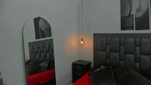 dakota roussee online show from 11-05-25, 12:30