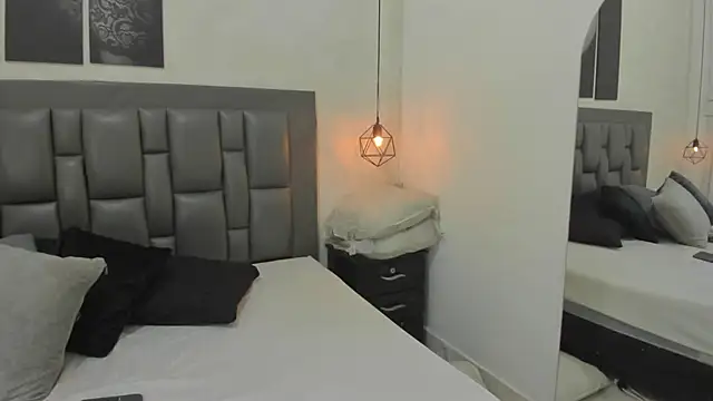 dakota roussee online show from 05-20-26, 12:57