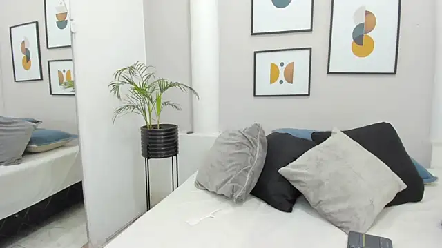 dakota roussee online show from 11-06-25, 12:31