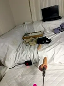 Ozge-SluttyScream69 online show from 11-24-25, 11:27