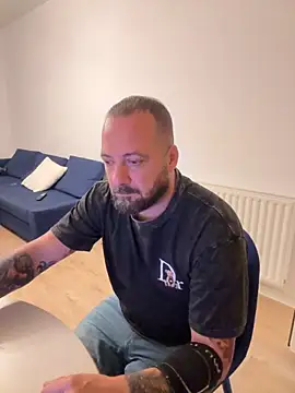 Snapshot of DavidMaros chatting on 09-14-25, 05:30 DavidMaros online show from 09-14-25, 05:30