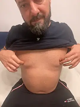 Snapshot of DavidMaros chatting on 10-21-25, 05:51 DavidMaros online show from 10-21-25, 05:51