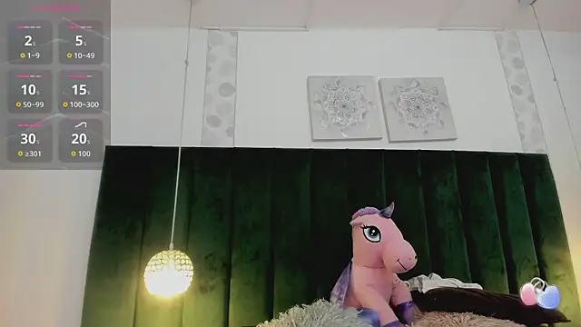 PaulinaGame online show from 09-12-25, 06:51